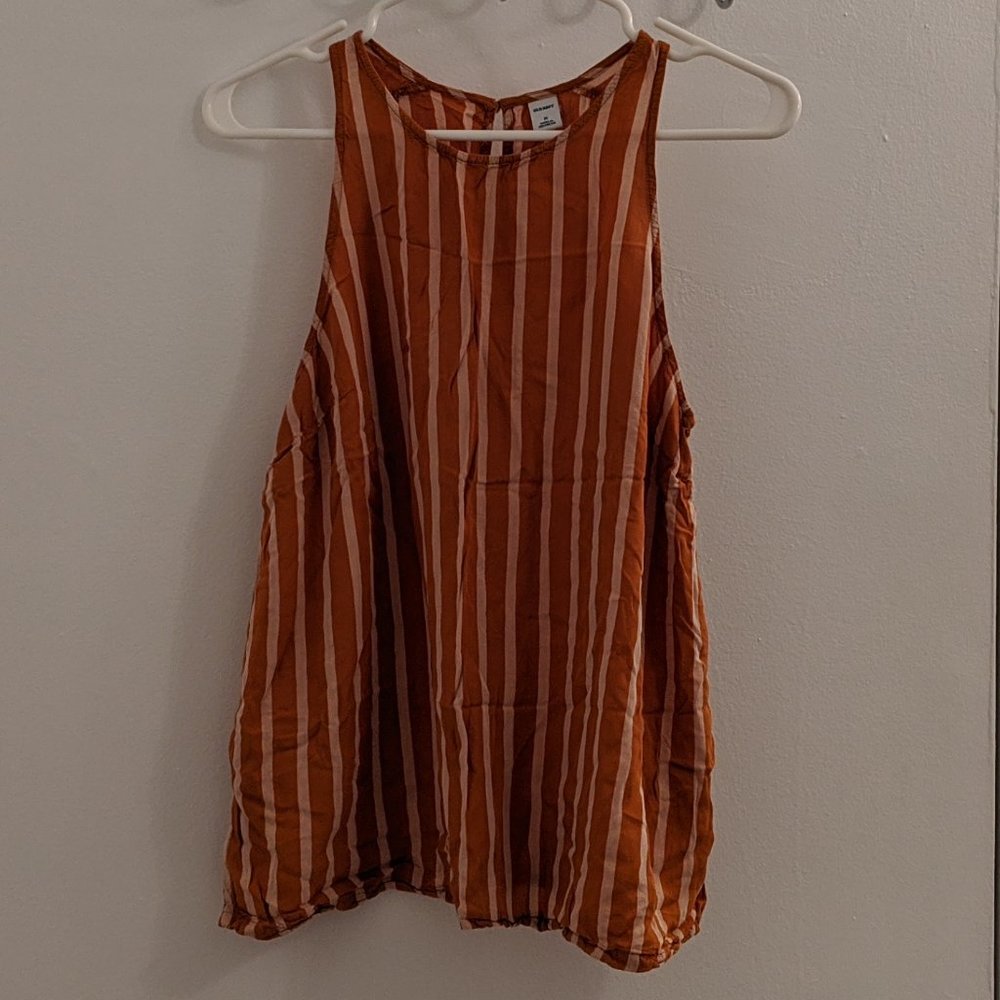 Old Navy top